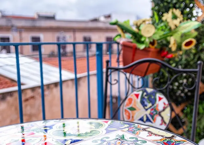 Sicily Trinacria House